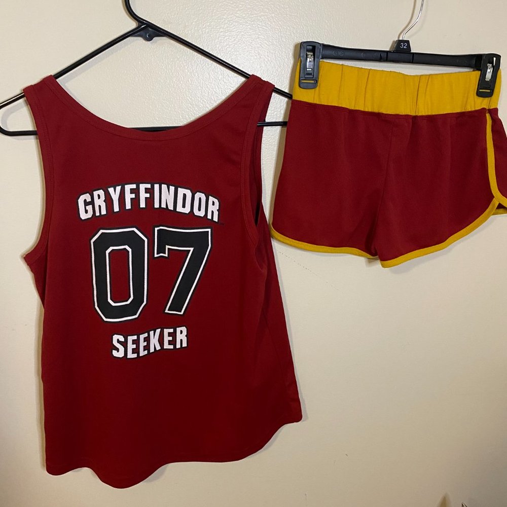 Harry Potter Gryffindor Seeker 2 Piece Hot Topic Set - Picture 6 of 7